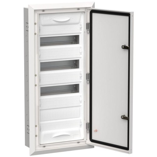 Корпус ЩРв-48 (1х48) TITAN 5 755х365х130 IP31 метал. бел. IEK TI5-50-V-048-31
