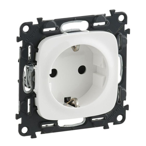 Розетка 1-м СП Valena Allure 16А IP2X 250В 2P+E безвинтов. клеммы с лицев. панелью механизм бел. Leg