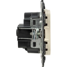 Розетка 1-м СП Valena Allure 16А IP2X 250В 2P+E безвинтов. клеммы с лицев. панелью механизм сл. кост