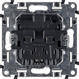 Розетка 1-м СП Valena Allure 16А IP2X 250В 2P+E безвинтов. клеммы с лицев. панелью механизм сл. кост