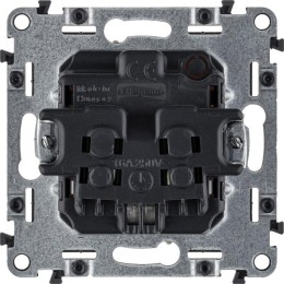 Розетка 1-м СП Valena Allure 16А IP20 250В 2P+E защ. шторки винтов. клеммы с лицев. панелью механизм