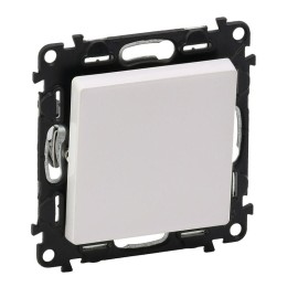 Выключатель 1-кл. СП Valena Life 10А IP20 250В 10AX с лицев. панелью безвинтов. зажимы механизм бел.