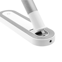 Светильник настольный KD-845 C03 LED 8.5Вт сенс. рег. яркости 3 цветов. темп. сереб.+бел. Camelion 1