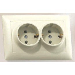 Розетка 2-м СП Селена РС16-372 16А IP20 с заземл. сл. кость Кунцево 8148