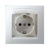 Розетка 1-м СП Simon15 16А IP44 250В с заземл. Schuko защ. шторки с крышкой винт. клеммы бел. Simon