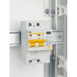 Выключатель автоматический дифференциального тока 2п C 16А 100мА тип AC 4.5кА АД-12 KARAT IEK MAD10-