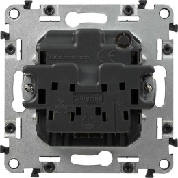 Розетка 1-м СП Valena Life 16А IP20 250В 2P защ. шторки безвинтов. клеммы с лицев. панелью механизм