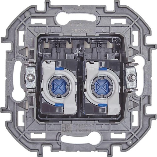 Розетка компьютерная 2-м Inspiria RJ45 кат.6 UTP механизм сл. кость Leg 673841