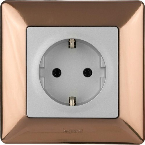 Розетка 1-м СП Valena Life 16А IP20 250В 2P+E безвинтов. клеммы с лицев. панелью механизм алюм. Leg