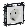 Розетка 1-м СП Valena Life 16А IP2X 250В 2P+E безвинтов. клеммы с лицев. панелью механизм бел. Leg 7