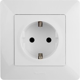 Розетка 1-м СП Valena Life 16А IP2X 250В 2P+E безвинтов. клеммы с лицев. панелью механизм бел. Leg 7