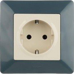 Розетка 1-м СП Valena Life 16А IP2X 250В 2P+E безвинтов. клеммы с лицев. панелью механизм сл. кость