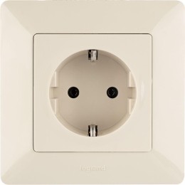 Розетка 1-м СП Valena Life 16А IP2X 250В 2P+E безвинтов. клеммы с лицев. панелью механизм сл. кость