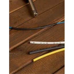 Набор трубок термоусадочных тонкостен. ТТУ 4/2 (4хЧ; 2хБ; К; С; Ж; З) 10х10см разноцвет. IEK UDRS-D2