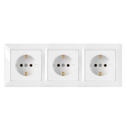 Розетка 3-м СП 16А IP20 с заземл. бел. Bylectrica РС16-354