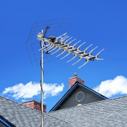 Антенна ТВ наружная "АКТИВНАЯ" для аналогового и цифрового ТВ - DVB-T2 (модель RX-413) (коробка) Rex