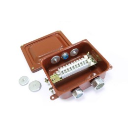 Коробка клеммная ККМА-10 У2 IP54 ГОФРОМАТИК zeta30372