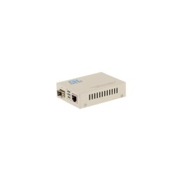Конвертер UTP-SFP 10/100/1000Мбит/с в 1000Мбит/с rev2 NIKOMAX GL-MC-UTPG-SFPG-F.r2