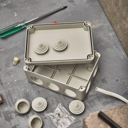 Коробка распаячная ОП 150х110х70мм винт IP55 Rexant 28-3057