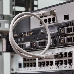 Патч-корд F/UTP кат.6 RJ45-RJ45 LSZH экранир. 0.5м сер. Rexant 18-8101-1