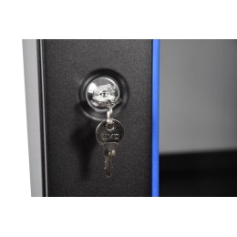 Шкаф коммутационный ШРН-Э-15.500-9005 15U 600х520мм передн. двер. стеклян. несъемн. боков. панел. 50