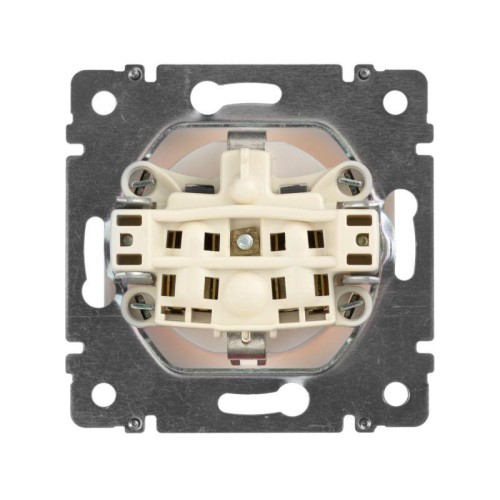 Розетка 1-м СП Valena 16А IP21 230/250В 2P+E с заземл. защ. шторки на винтах механизм бел. Leg 77442