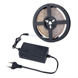 Комплект светодиодной ленты 5м с блоком питания IP65 холод. бел. 6500К Lamper 142-401