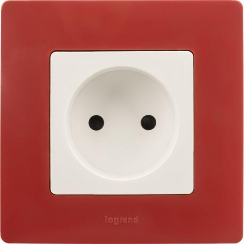 Розетка 1-м СП Etika 16А IP31 250В 2P без заземл. защ. шторки немецк. стандарт винтов. клеммы механи