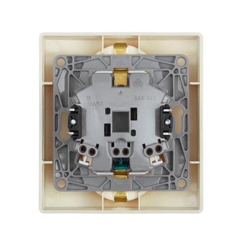 Розетка 2-м СП Etika 16А IP31 250В 2х2P+E с заземл. защ. шторки немецк. стандарт безвинт. клеммы сл.