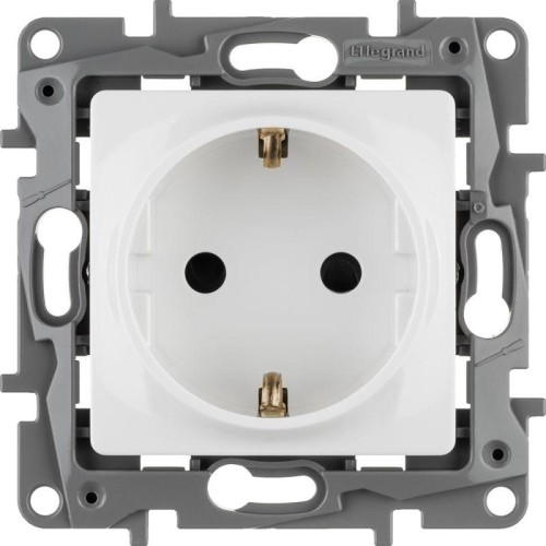 Розетка 1-м СП Etika 16А IP31 250В 2P+E с заземл. защ. шторки немецк. стандарт винтов. клеммы механи