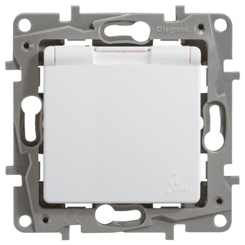 Розетка 1-м СП Etika 16А IP44 250В 2P+E с заземл. защ. шторки с крышкой немецк. стандарт безвинтов.