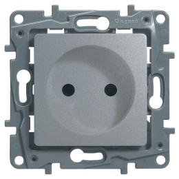 Розетка 1-м СП Etika 16А IP31 250В 2P без заземл. защ. шторки немецк. стандарт винтов. клеммы механи