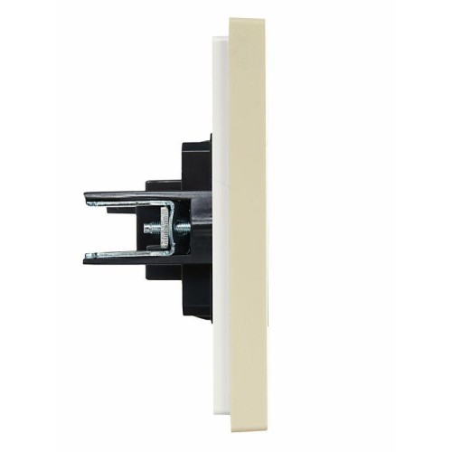 Розетка HDMI FORTE&PIANO FP440 ваниль IEK FP-H10-K10