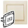 Розетка компьютерная 1-м СП Valena RJ45 кат.6 UTP на винтах механизм сл. кость Leg 774142