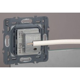 Розетка телевизионная TV/R/SAT СП Celiane механизм Leg 067388