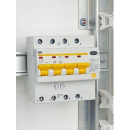 Выключатель автоматический дифференциального тока 4п C 25А 30мА тип AC 4.5кА АД-14 KARAT IEK MAD10-4