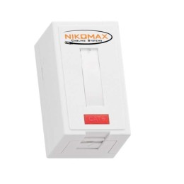 Корпус настенной розетки 1 порт под модули-вставки типа Keystone со шторкой бел. NIKOMAX NMC-MB1P-ST