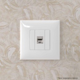 Розетка компьютерная 1-м СП Avanti "Белое облако" RJ45 кат.6 без шторок экранир. механизм DKC 440079