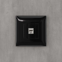 Розетка компьютерная 1-м СП Avanti "Черный квадрат" RJ45 кат.5E без шторок экранир. механизм DKC 440
