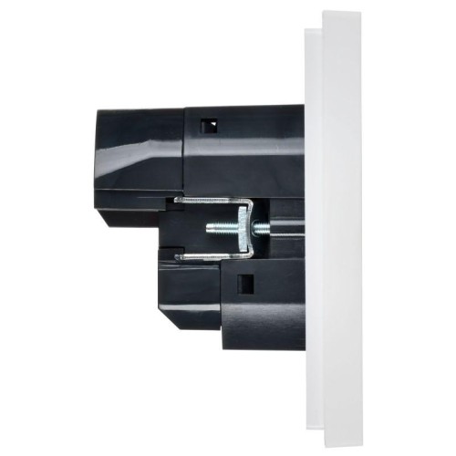 Розетка FORTE&PIANO 16А USB A+A 3.1А FP245 с заземл. защ.шторки винт. крепл. бел. IEK FP-R14-16-U21-