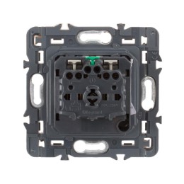 Розетка 1-м 2мод. Celiane 16А IP20 2P+E немецк. стандарт безвинтов. клеммы с плоск. лицев. панелью м