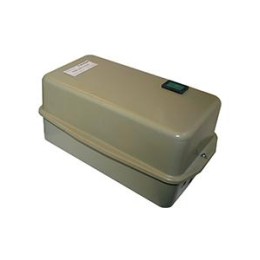 Пускатель электромагнитный ПМА-3210 У3 В 40А 380В/50Гц AC 1НО IP40 нереверсивный с реле РТТ-141 28.0