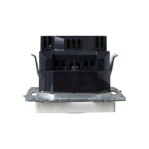 Розетка BRITE РЮш10-2-БрБ 16А с USB A+A 3.1А с заземл. защ. шторки механизм бел. IEK BR-R14-16-U21-D