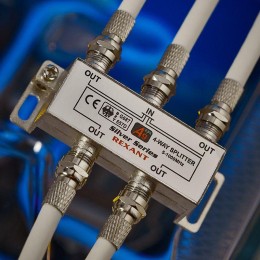 Делитель ТВ "краб" х4+5шт F "BOX" 5-1000 МГц "Silver" Rexant 05-6103