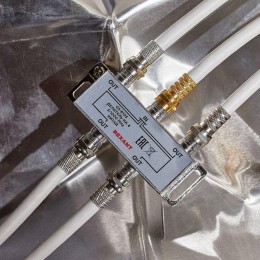 Делитель ТВ "краб" х4+5шт F "BOX" 5-1000 МГц "Silver" Rexant 05-6103