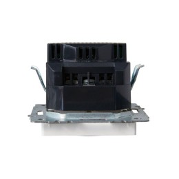 Розетка BRITE РЮш11-1-БрЖ 16А с USB A+C 18Вт с заземл. защ. шторки механизм жемчуж. IEK BR-R14-16-U2