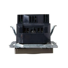 Розетка BRITE РЮш10-2-БрШ 16А с USB A+A 3.1А с заземл. защ. шторки механизм шампань IEK BR-R14-16-U2