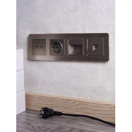 Розетка BRITE РЮш10-2-БрШ 16А с USB A+A 3.1А с заземл. защ. шторки механизм шампань IEK BR-R14-16-U2