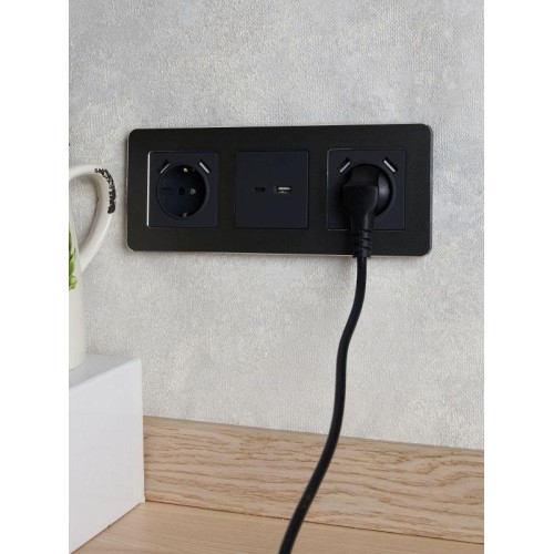 Розетка BRITE РЮш10-1-БрГ 16А с USB A+A 2.1А с заземл. защ. шторки механизм графит IEK BR-R14-16-U21