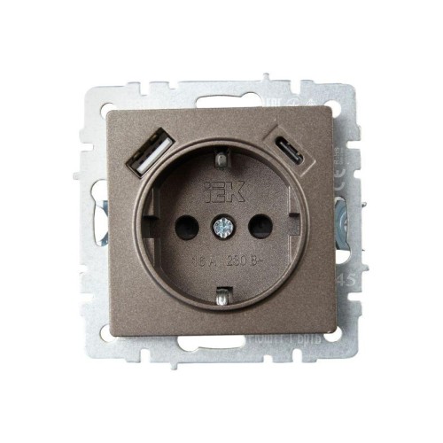 Розетка BRITE РЮш11-1-БрТБ 16А с USB A+C 18Вт с заземл. защ. шторки темн. механизм бронза IEK BR-R14